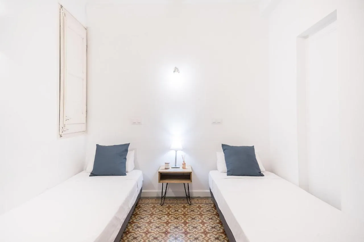 Spacious 3 Bed Apt In The Heart Of Sant Antoni Barcelona 0*,